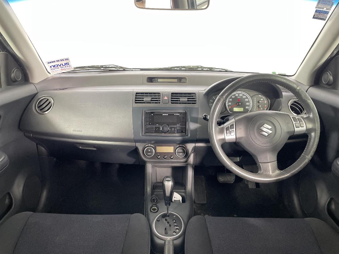 Photo '17' of Suzuki Swift Photo '17' of Suzuki Swift