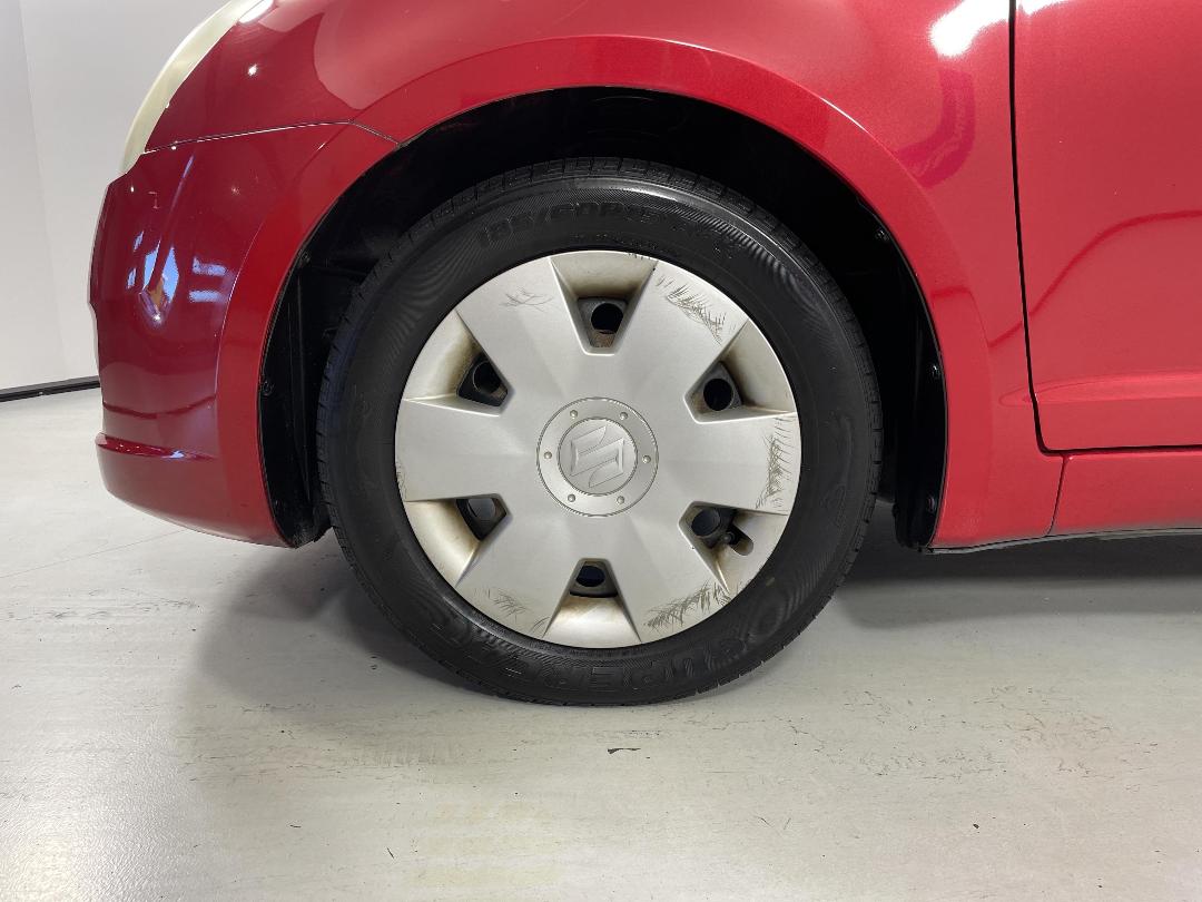 Photo '10' of Suzuki Swift Photo '10' of Suzuki Swift