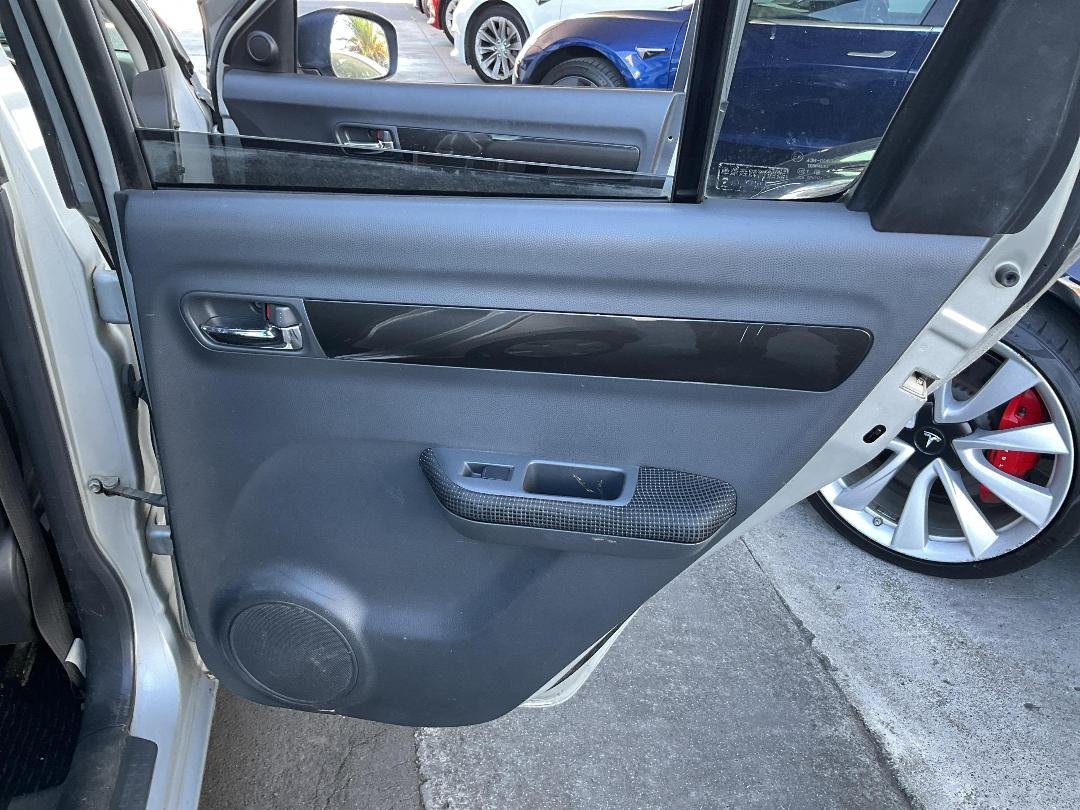 Photo '16' of Suzuki Swift