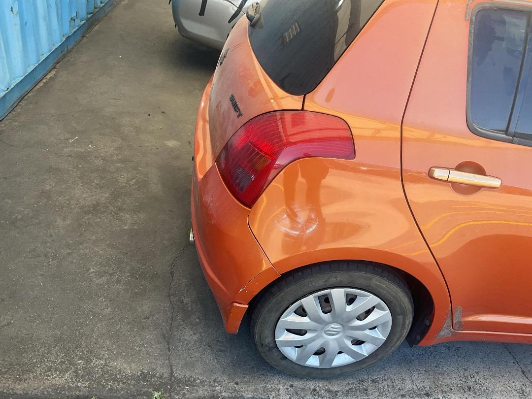 Photo '16' of Suzuki Swift