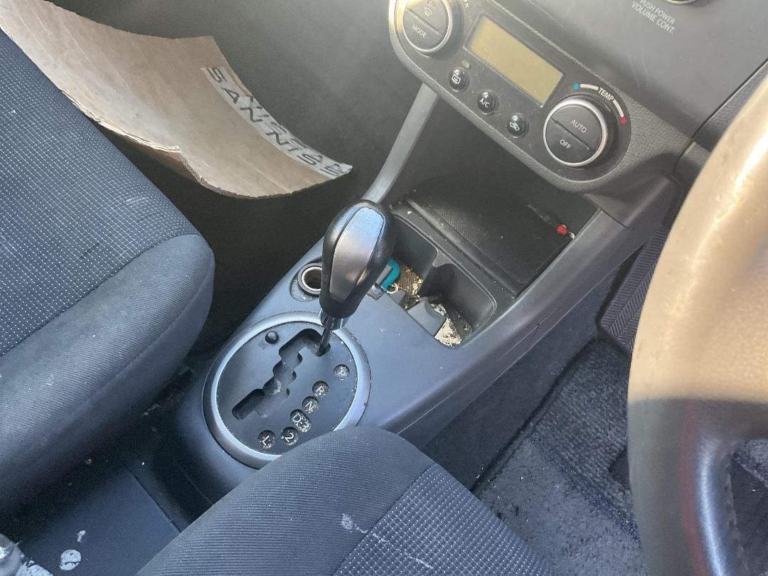 Photo '12' of Suzuki Swift