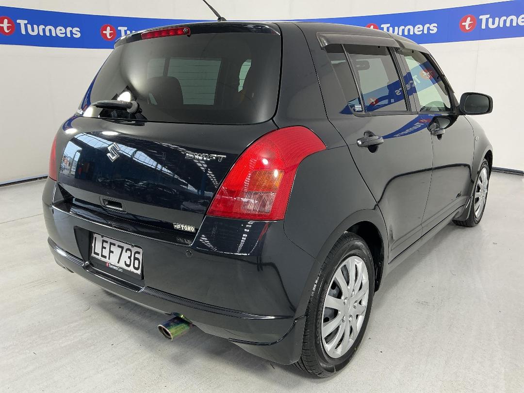 Photo '7' of Suzuki Swift Photo '7' of Suzuki Swift