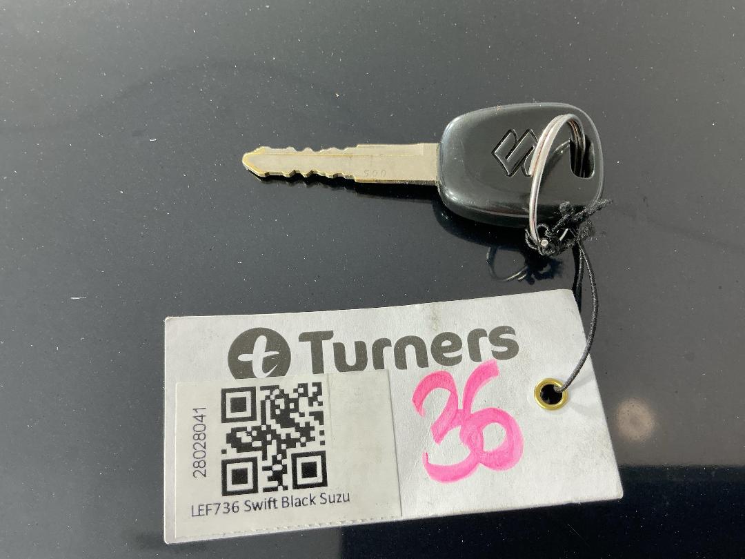 Photo '22' of Suzuki Swift Photo '22' of Suzuki Swift