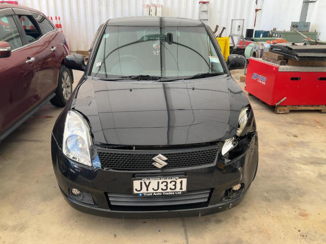 Photo '2' of Suzuki Swift