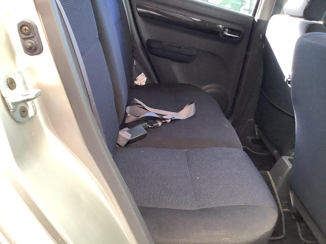 Photo '7' of Suzuki Swift