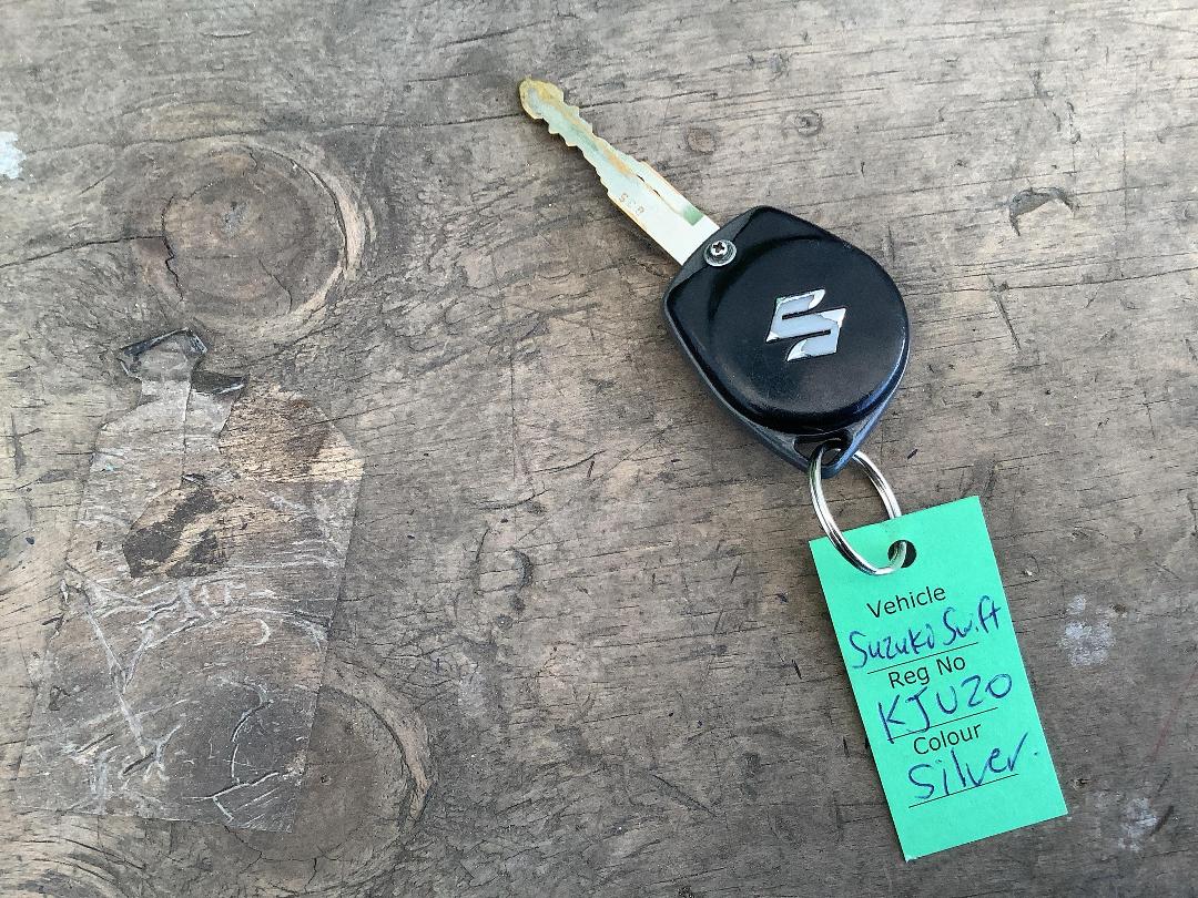 Photo '16' of Suzuki Swift