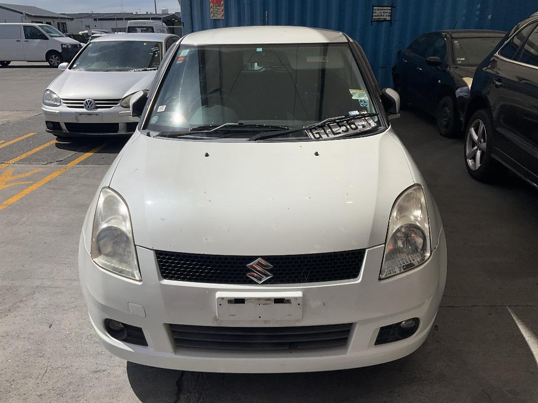 Photo '4' of Suzuki Swift