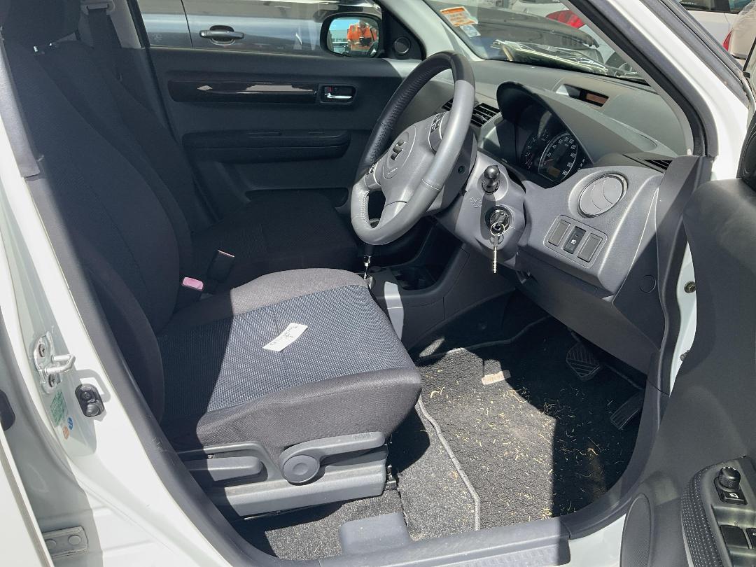 Photo '19' of Suzuki Swift