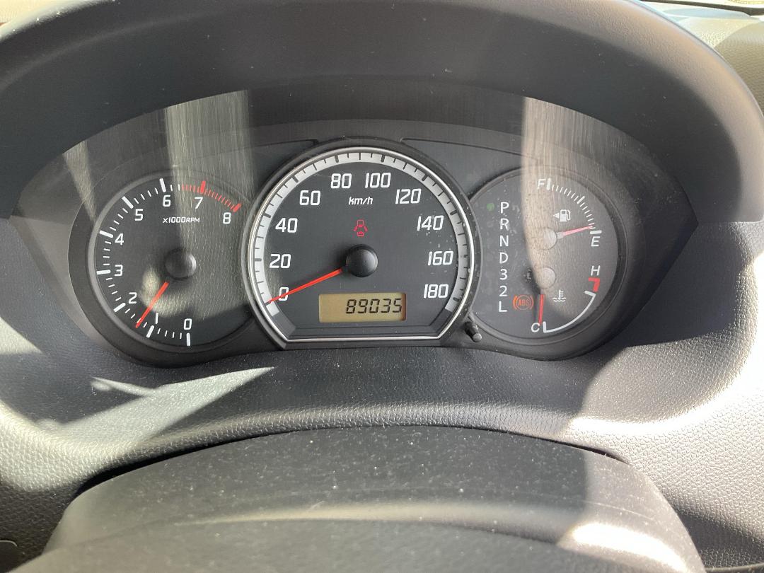 Photo '22' of Suzuki Swift