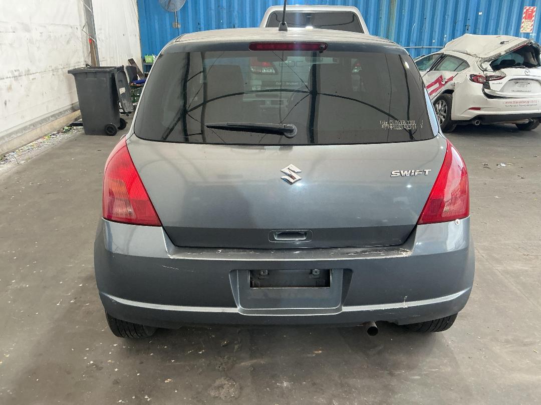 Photo '5' of Suzuki Swift