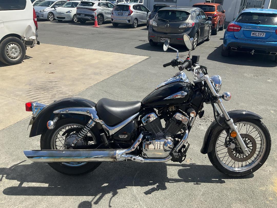 Photo '2' of Suzuki VL250 K5