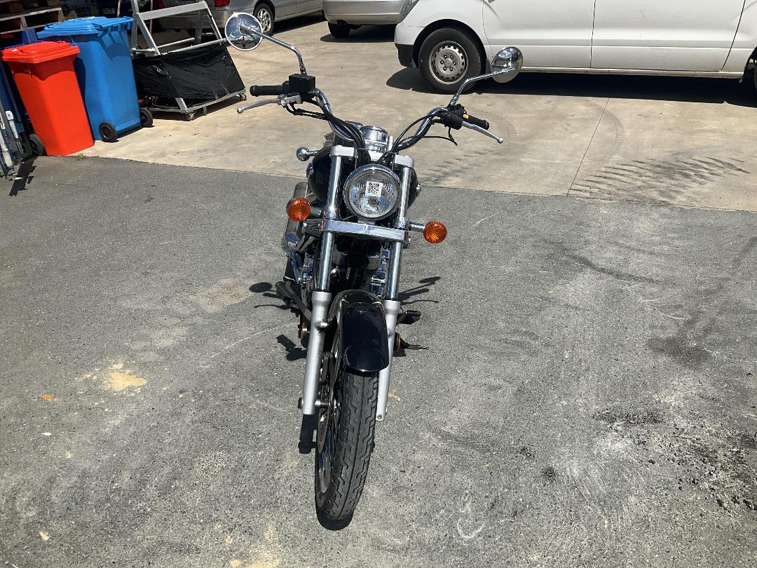 Photo '8' of Suzuki VL250 K5