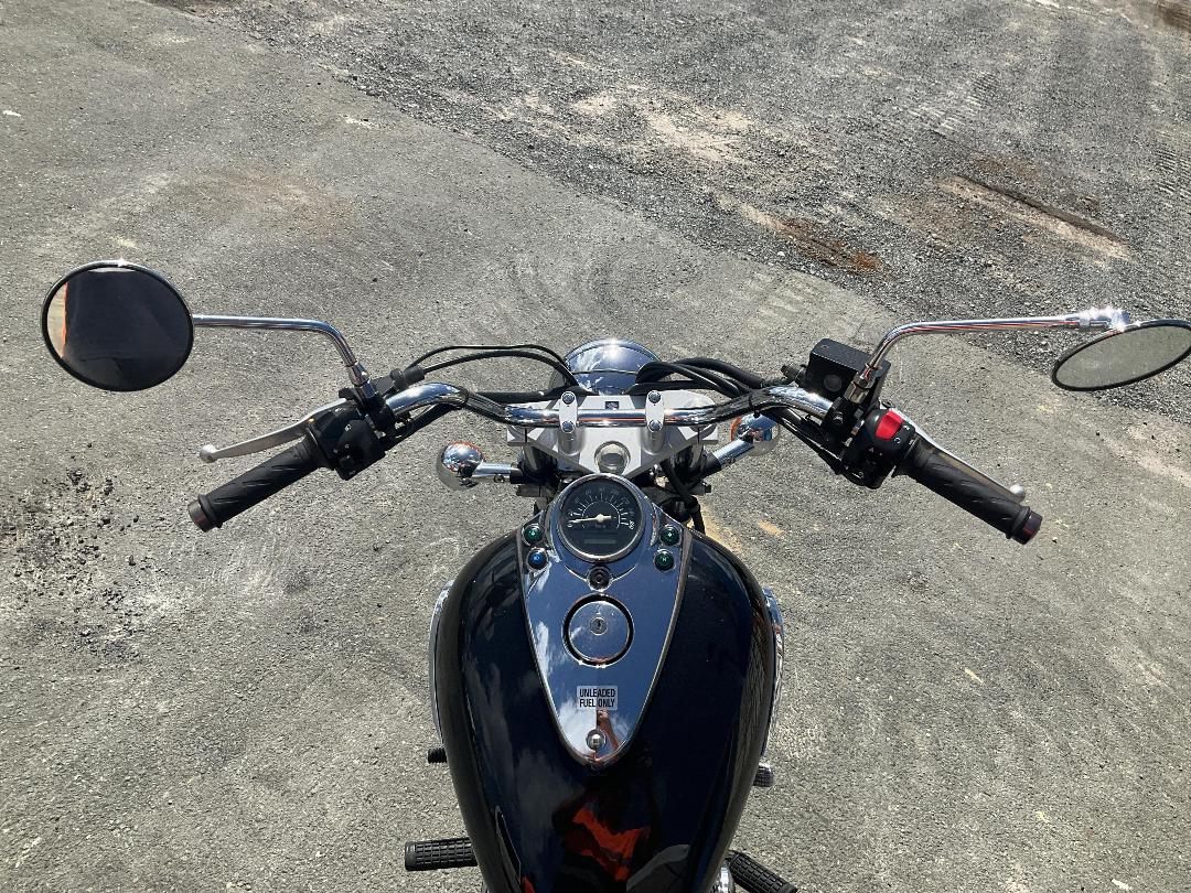 Photo '12' of Suzuki VL250 K5