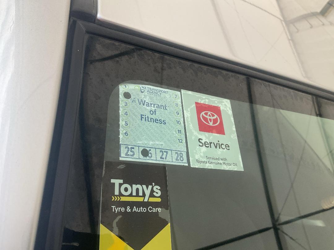 Photo '12' of Toyota Allion