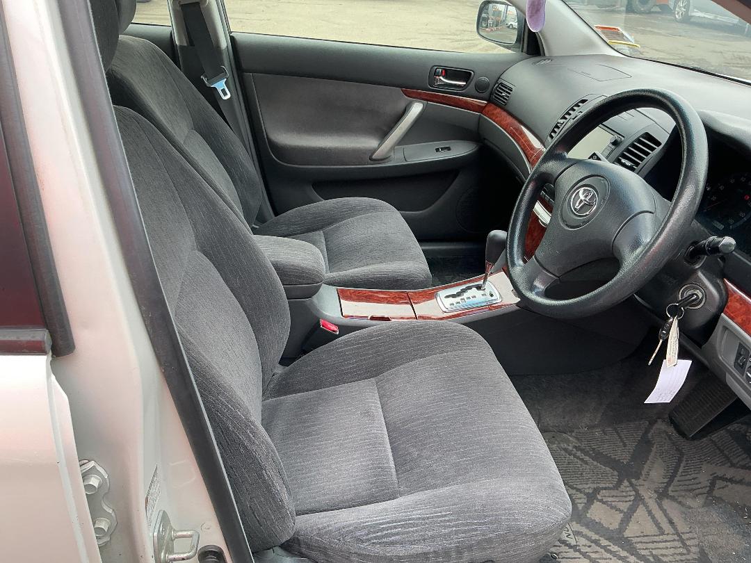 Photo '14' of Toyota Allion Photo '14' of Toyota Allion