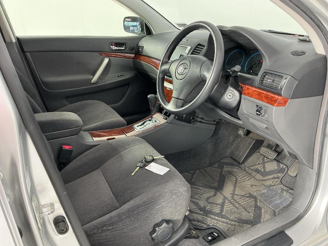 Photo '16' of Toyota Allion Photo '16' of Toyota Allion