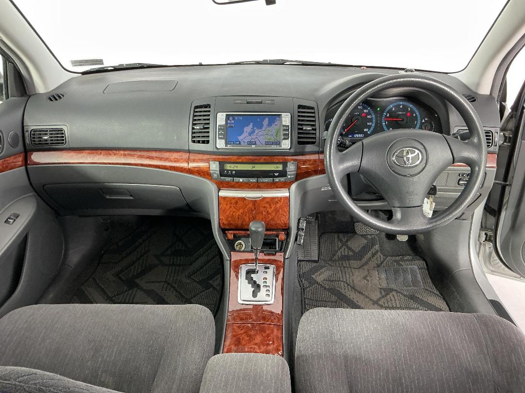 Photo '17' of Toyota Allion Photo '17' of Toyota Allion