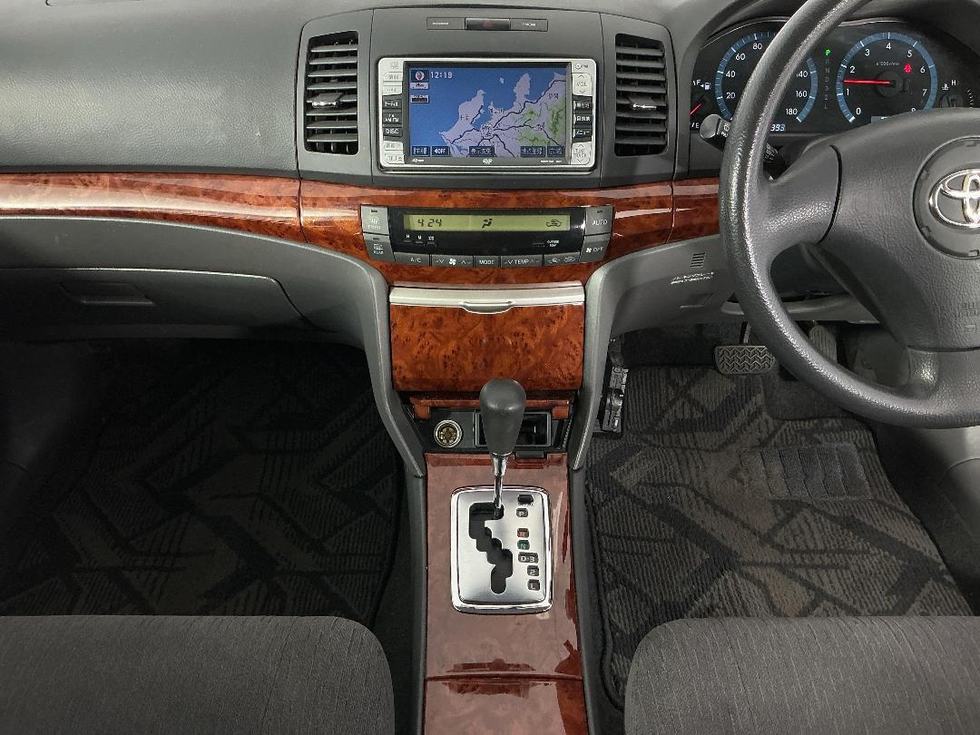 Photo '18' of Toyota Allion Photo '18' of Toyota Allion