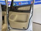 Thumbnail '14' of Toyota Alphard Thumbnail '14' of Toyota Alphard
