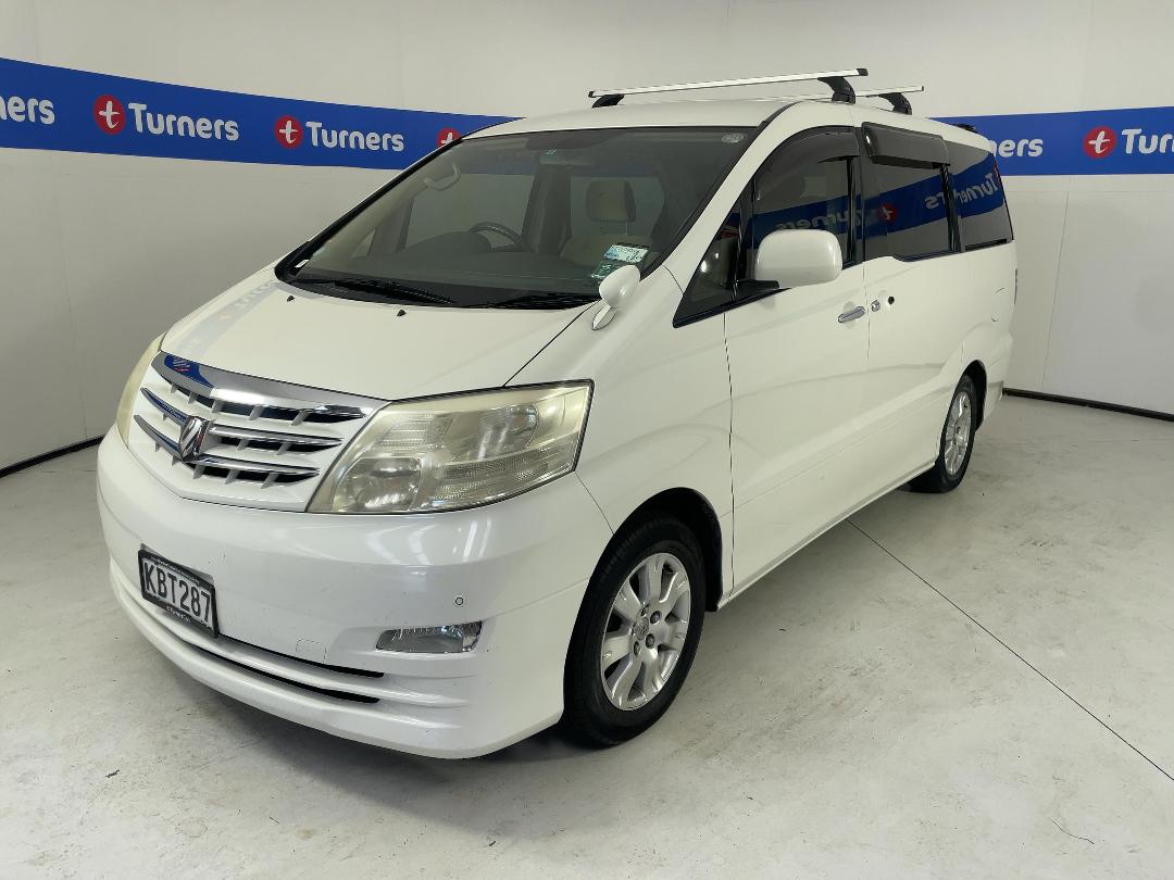 Photo '4' of Toyota Alphard