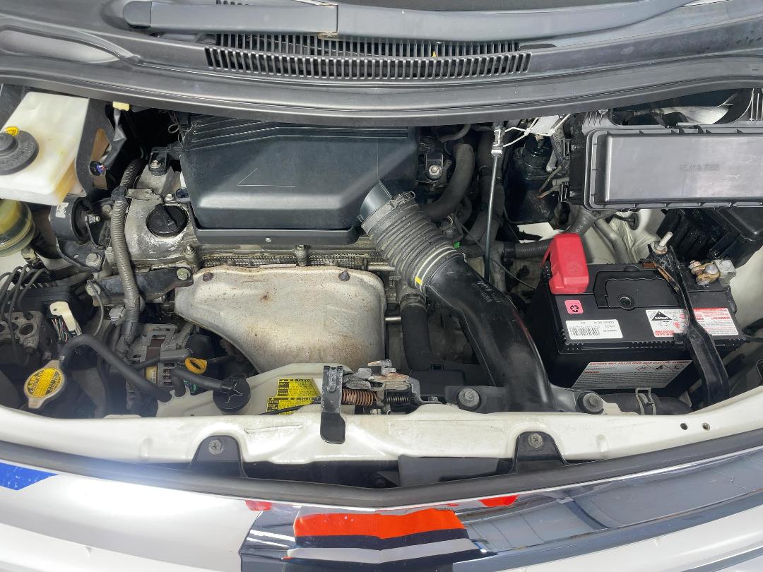 Photo '13' of Toyota Alphard