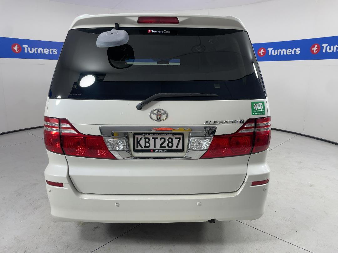 Photo '6' of Toyota Alphard
