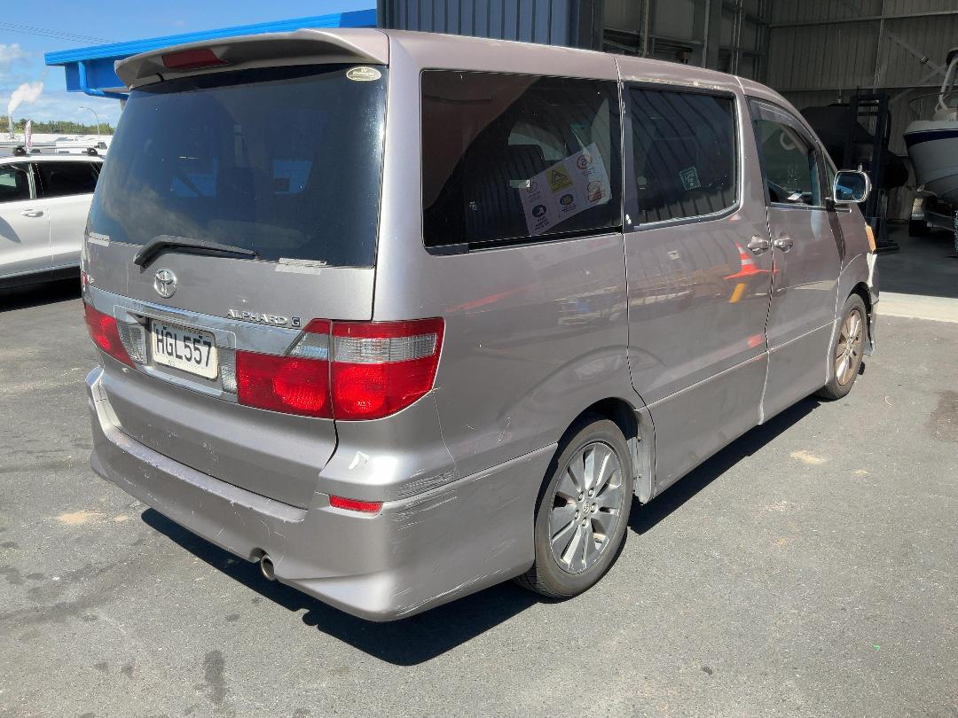 Photo '7' of Toyota Alphard