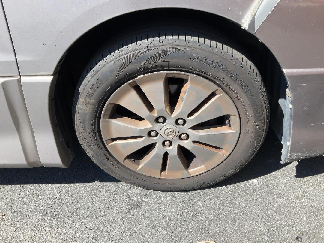 Photo '10' of Toyota Alphard