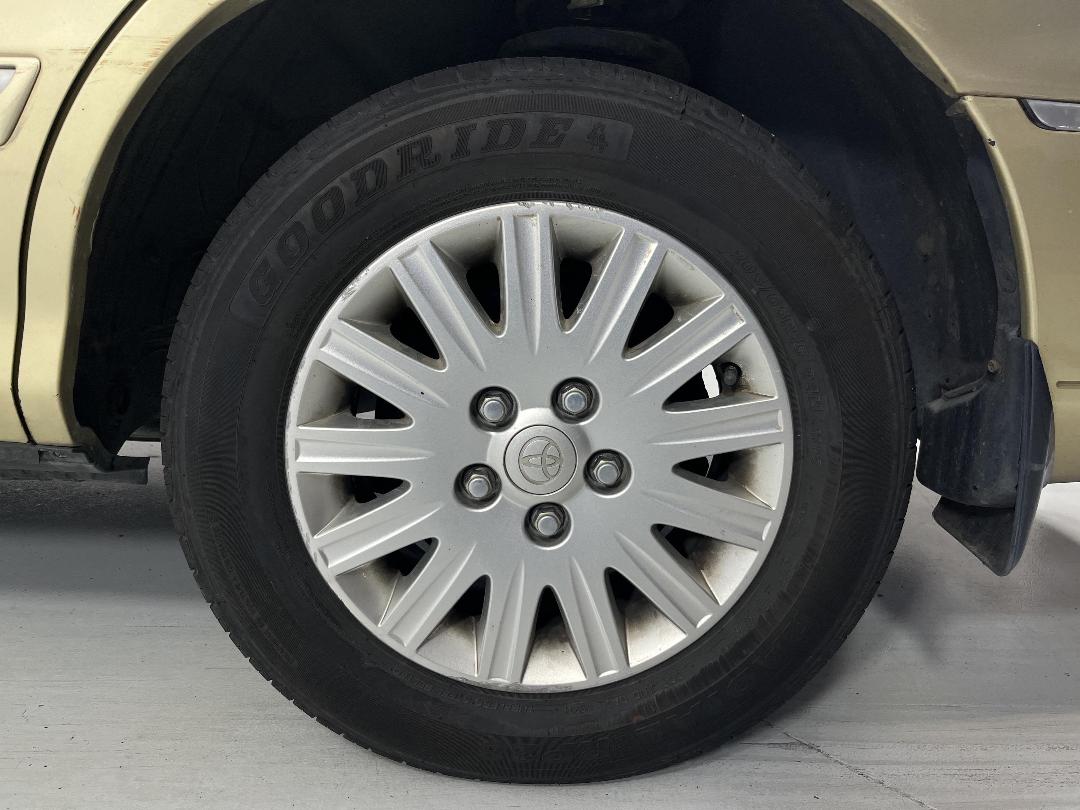 Photo '11' of Toyota Avalon