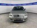 Thumbnail '2' of Toyota Avensis