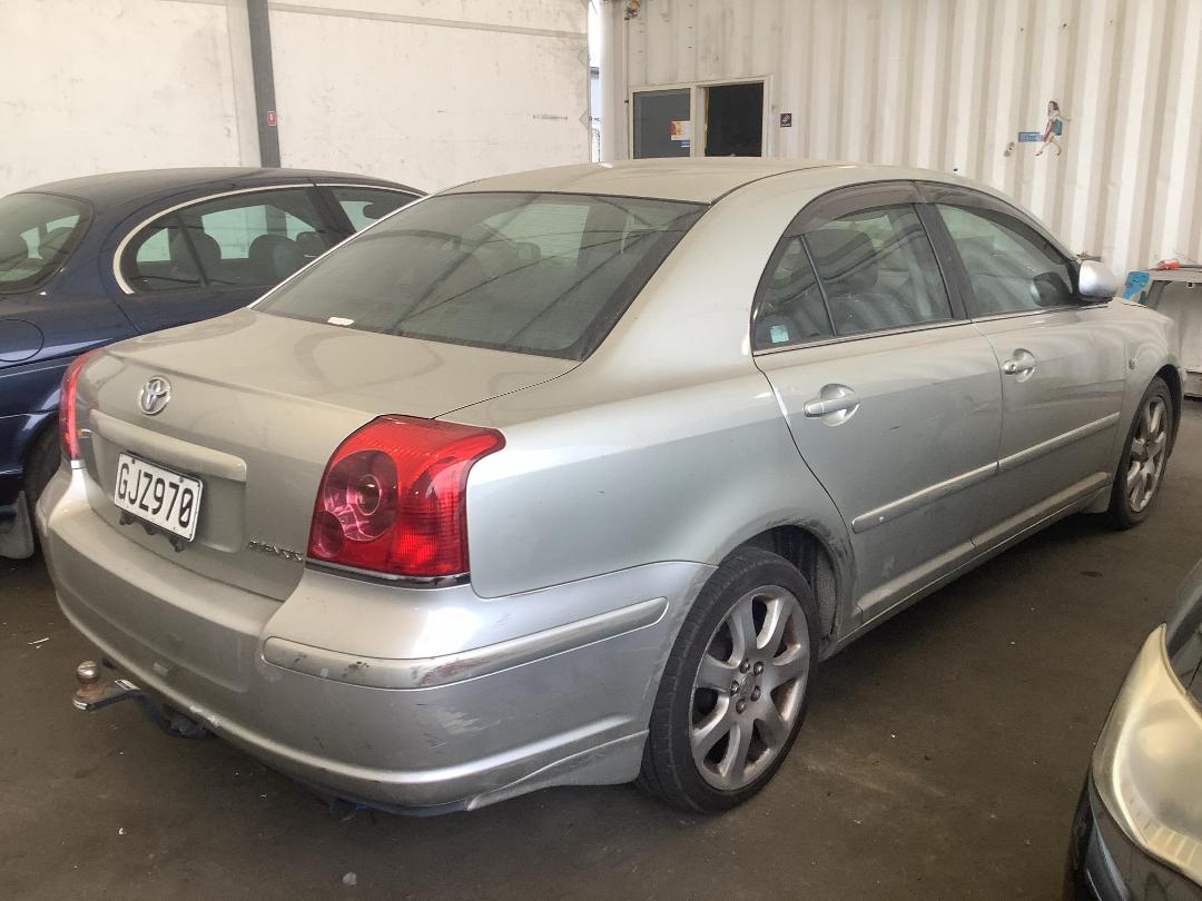 Photo '4' of Toyota Avensis