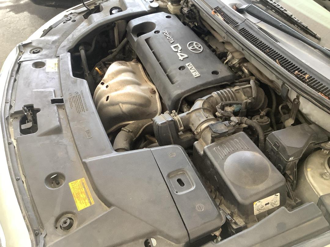 Photo '11' of Toyota Avensis