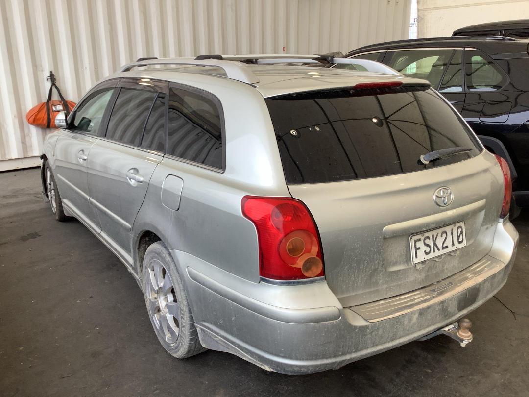 Photo '7' of Toyota Avensis