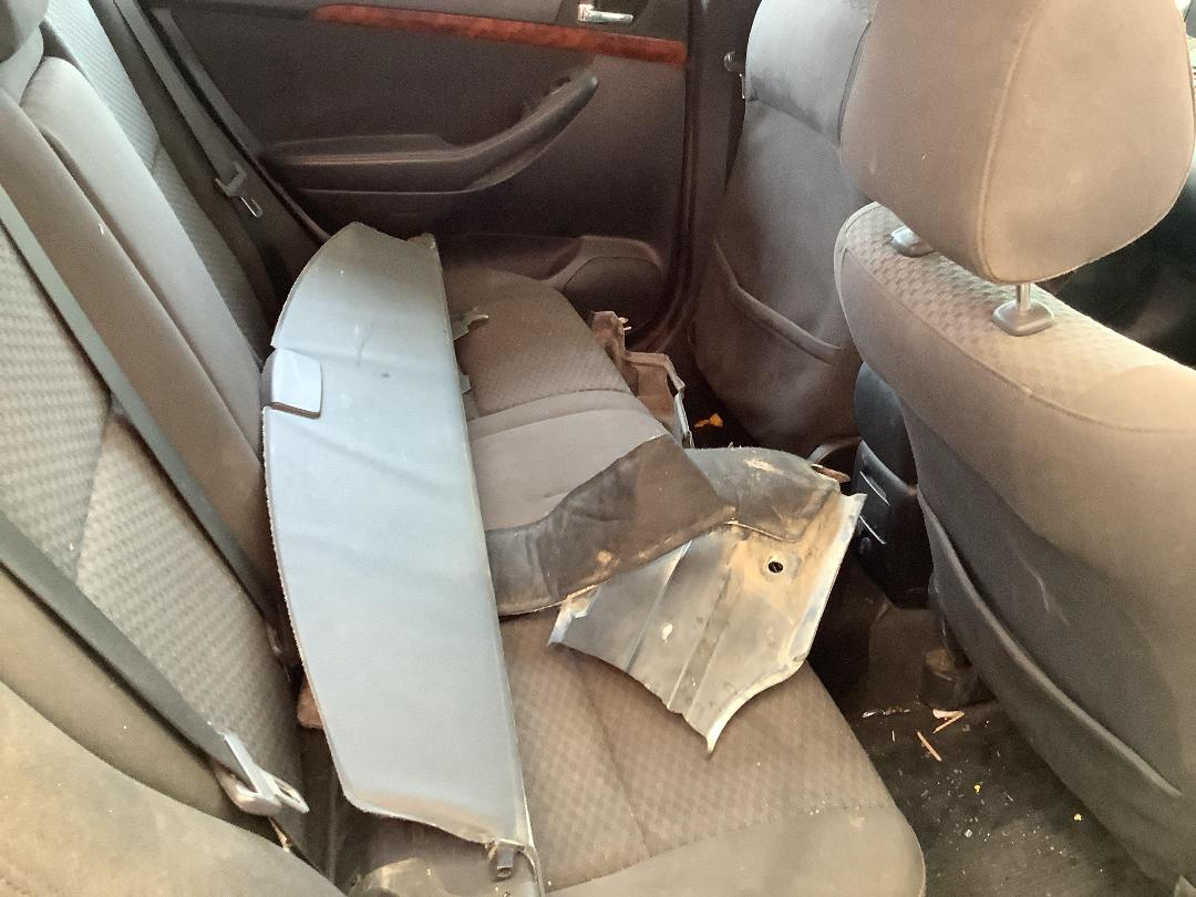 Photo '10' of Toyota Avensis