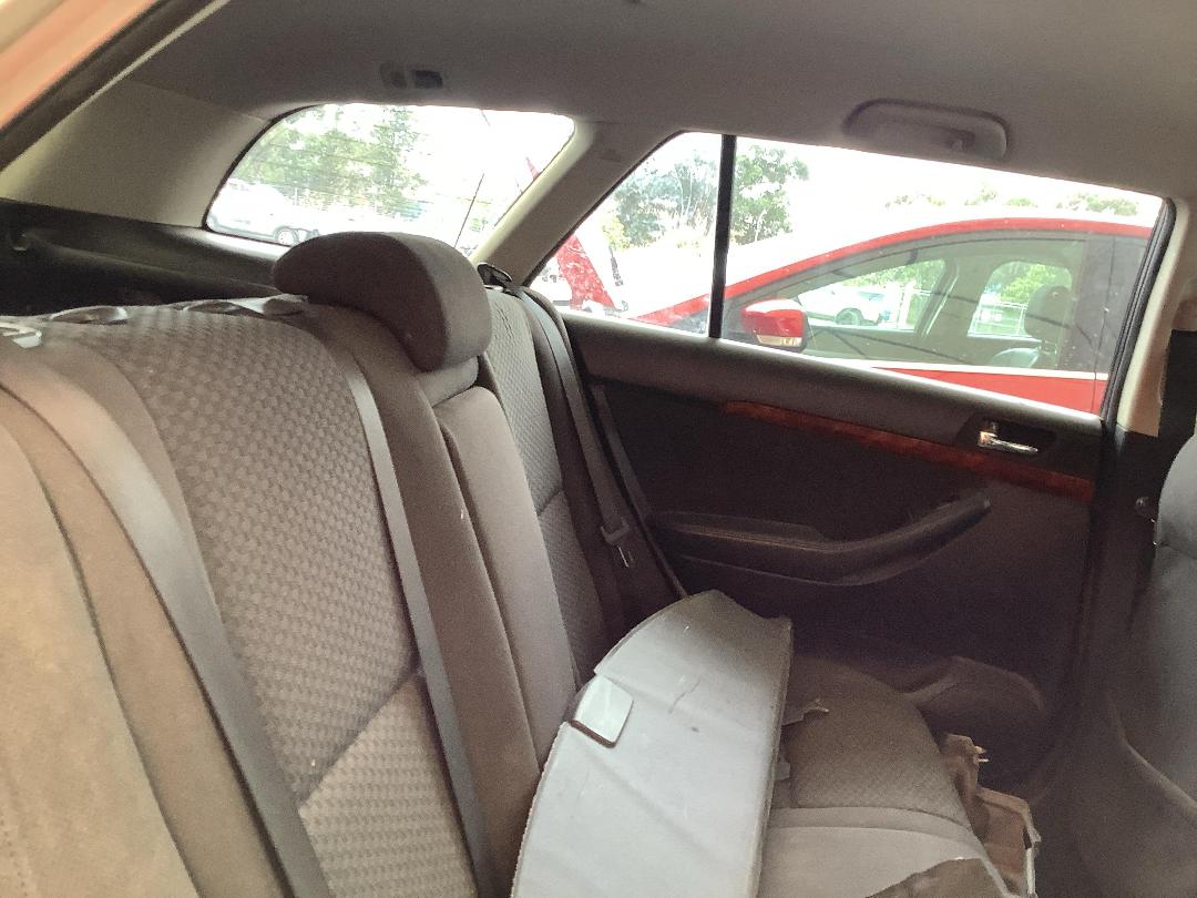 Photo '11' of Toyota Avensis