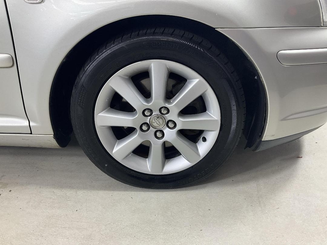 Photo '9' of Toyota Avensis