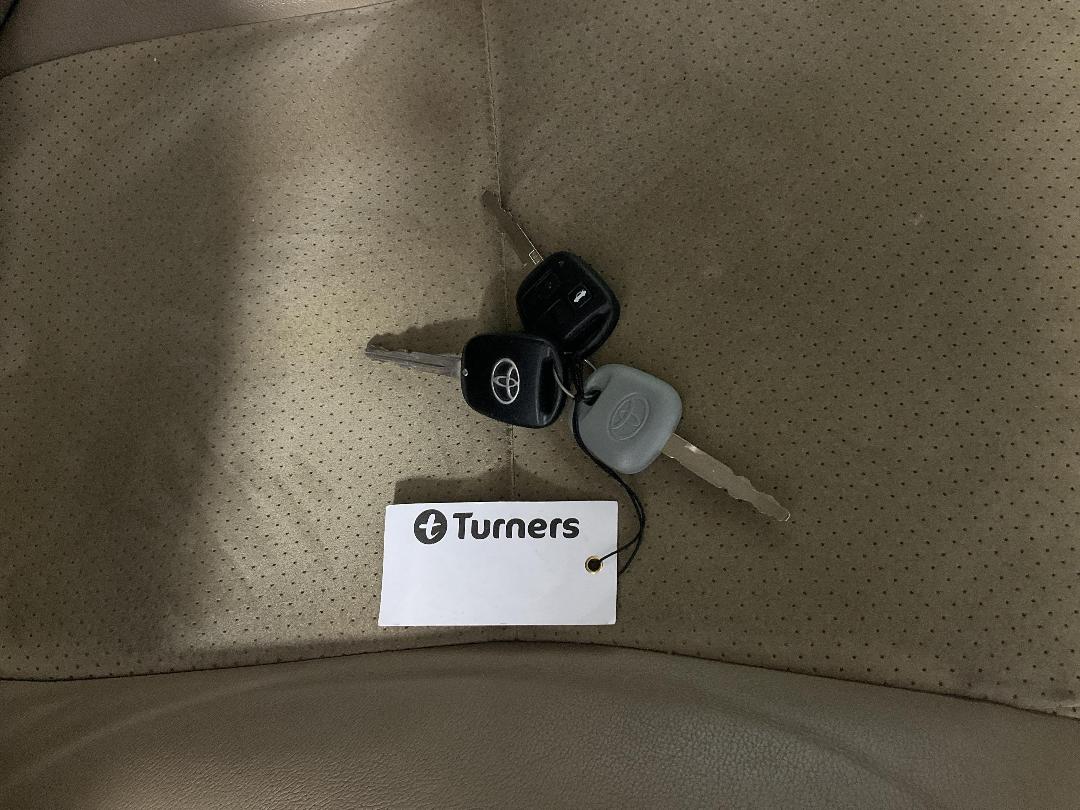 Photo '22' of Toyota Avensis