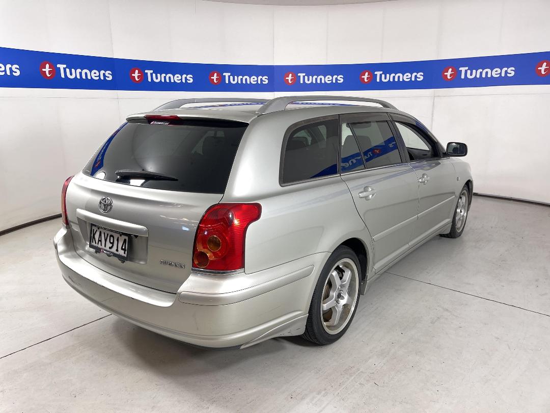 Photo '7' of Toyota Avensis