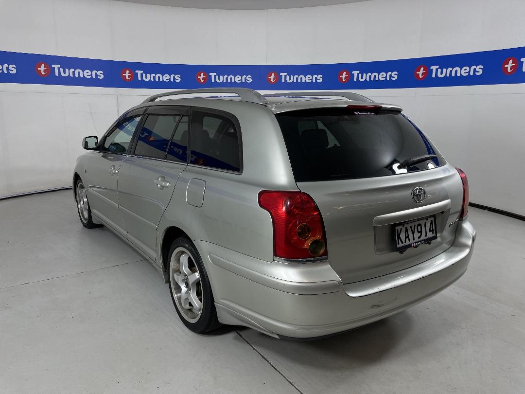 Photo '5' of Toyota Avensis