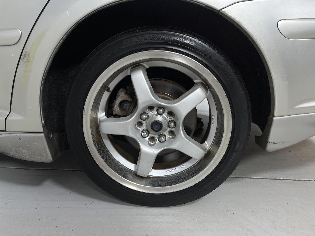 Photo '11' of Toyota Avensis