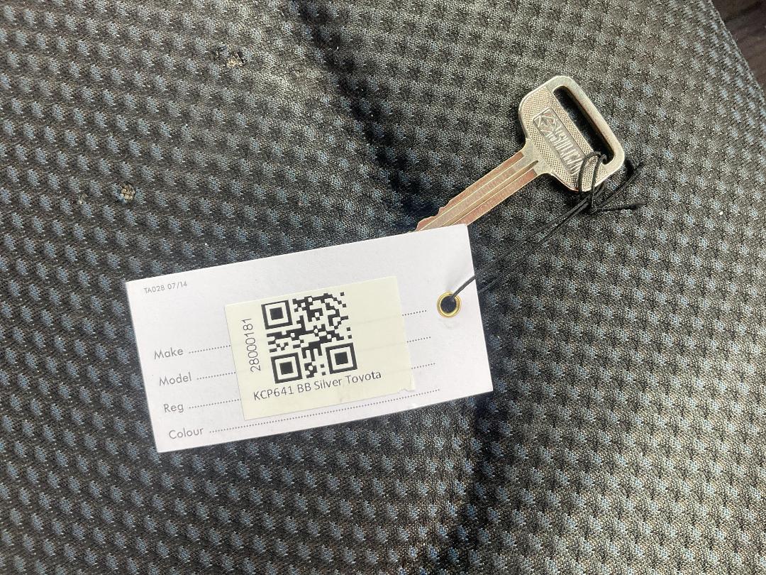 Photo '15' of Toyota BB Photo '15' of Toyota BB