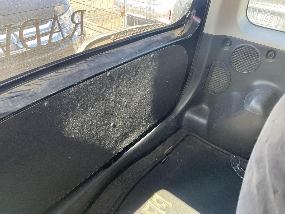 Photo '11' of Toyota BB