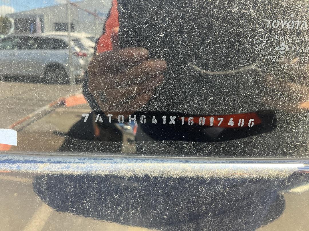 Photo '10' of Toyota BB