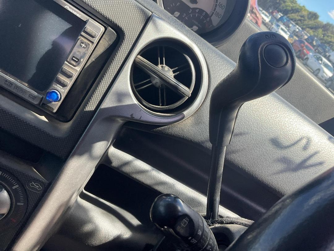 Photo '16' of Toyota BB