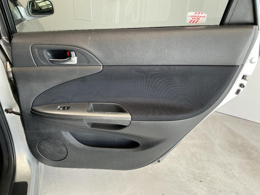 Photo '19' of Toyota Caldina Photo '19' of Toyota Caldina