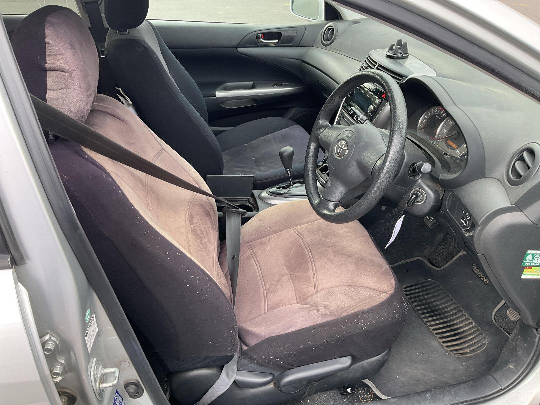 Photo '5' of Toyota Caldina