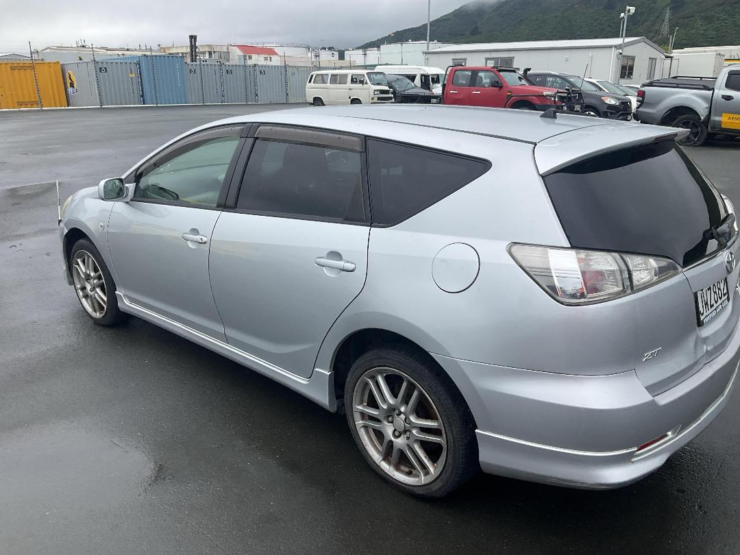 Photo '3' of Toyota Caldina ZT Photo '3' of Toyota Caldina ZT