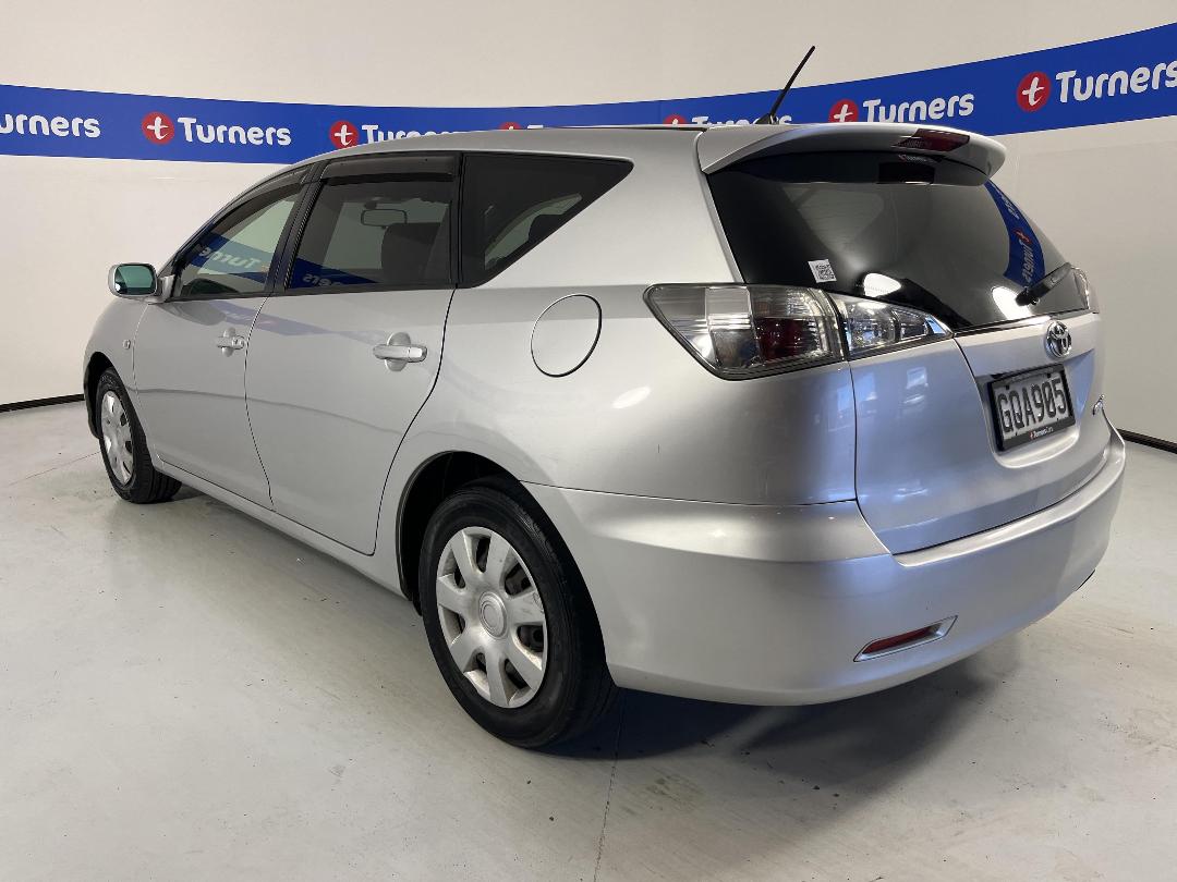 Photo '5' of Toyota Caldina Photo '5' of Toyota Caldina