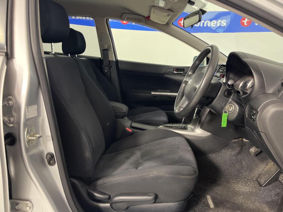 Photo '16' of Toyota Caldina Photo '16' of Toyota Caldina