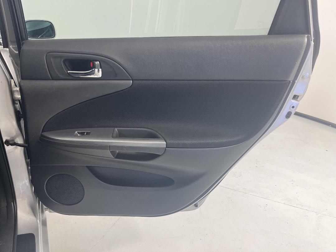 Photo '19' of Toyota Caldina Photo '19' of Toyota Caldina